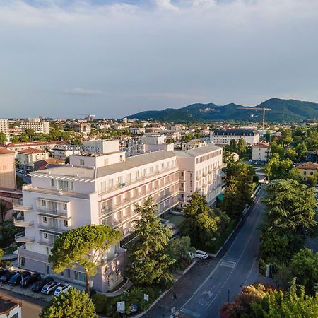 Hotel Terme Helvetia Abano Terme Exterior foto